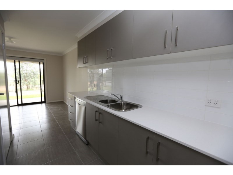 6a Barnett Avenue, Thurgoona NSW 2640