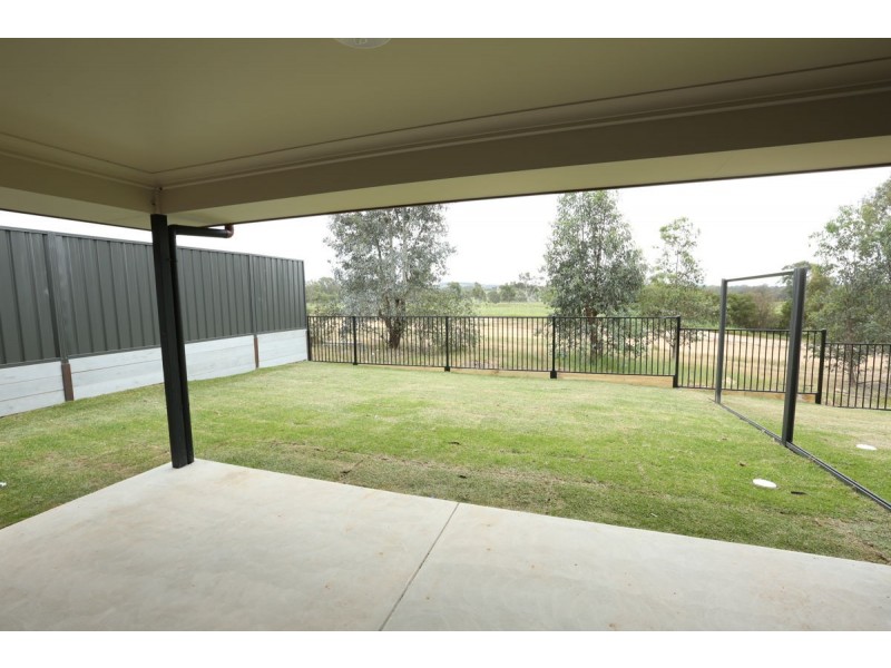 6a Barnett Avenue, Thurgoona NSW 2640