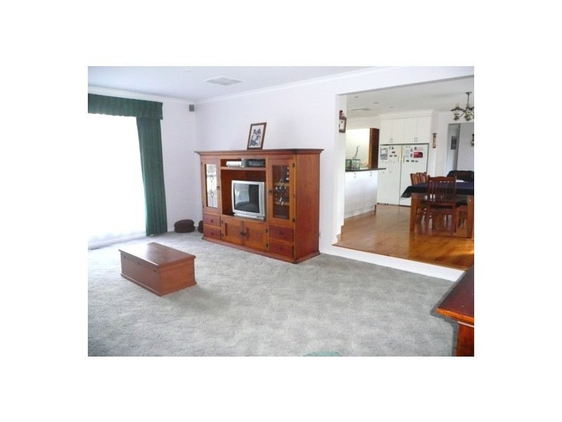 123 Hotham Circ, Thurgoona NSW 2640