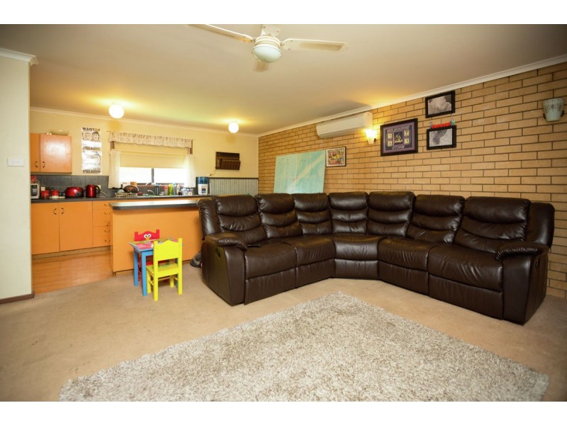 4/432 Kotthoff St, Lavington NSW 2641