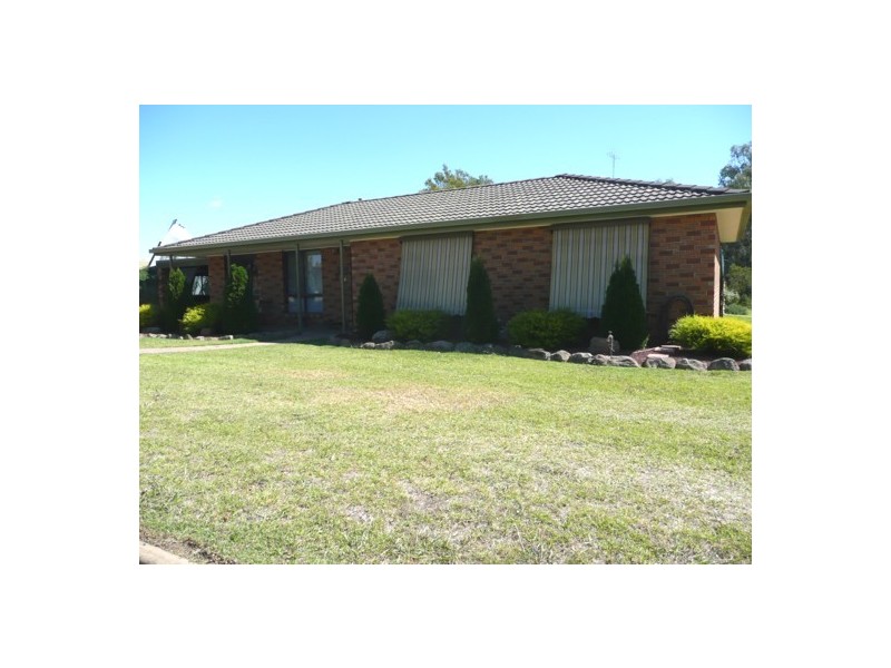 2 Sugargum Rd, Thurgoona NSW 2640