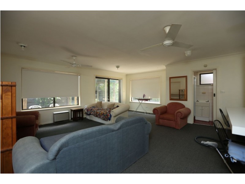 142 Benyon Street, East Albury NSW 2640