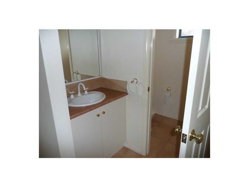 Unit 1-374 Cambourne St, Lavington NSW 2641