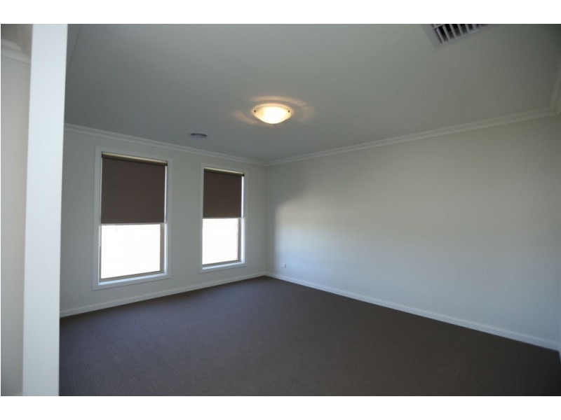 23 Bullfrog Court, Thurgoona NSW 2640