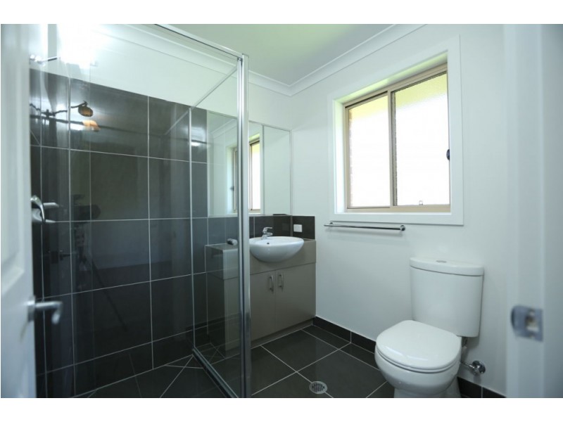 23 Bullfrog Court, Thurgoona NSW 2640