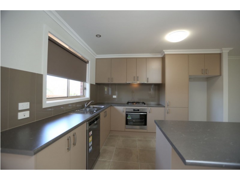 23 Bullfrog Court, Thurgoona NSW 2640