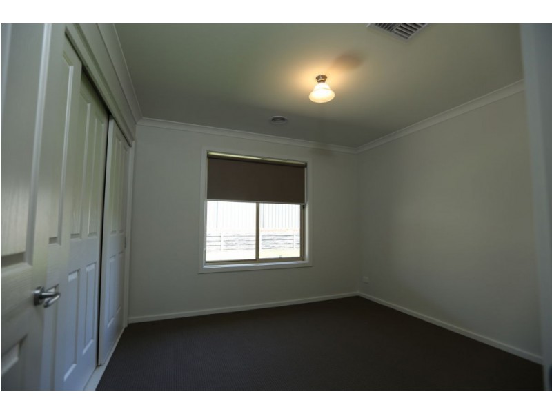 23 Bullfrog Court, Thurgoona NSW 2640