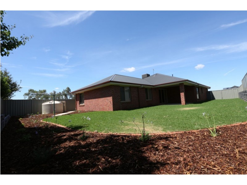 23 Bullfrog Court, Thurgoona NSW 2640