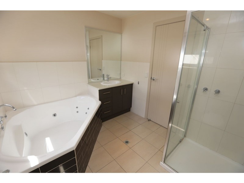 1/518 Thurgoona St, Albury NSW 2640