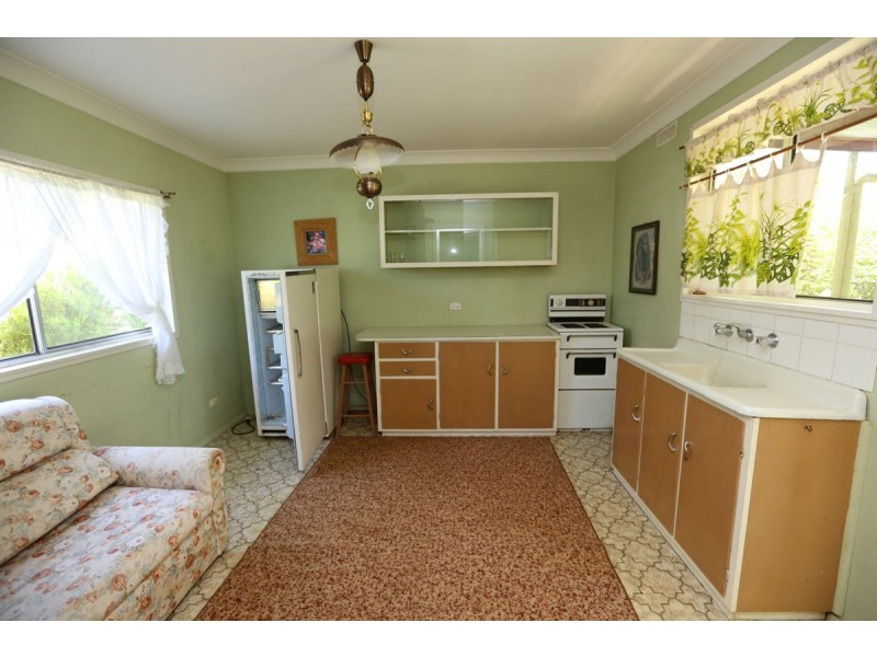 40 Henty Street East, Culcairn NSW 2660