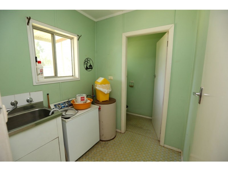 40 Henty Street East, Culcairn NSW 2660