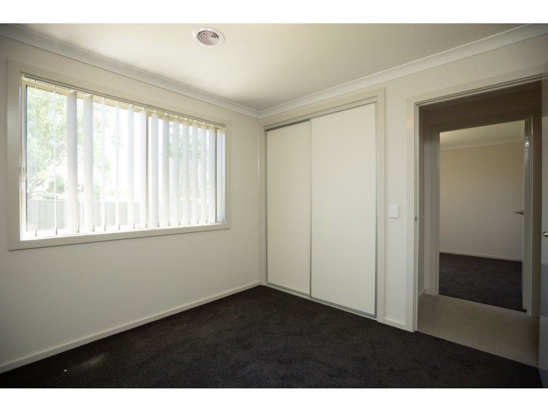 72 Wellington Drive, Thurgoona NSW 2640