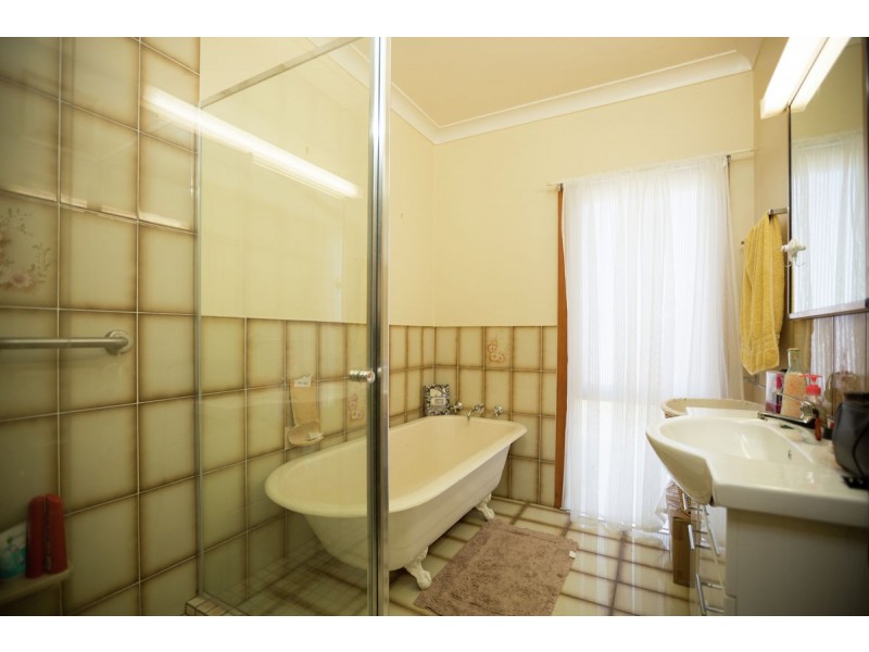 141 Dight Street, Jindera NSW 2642