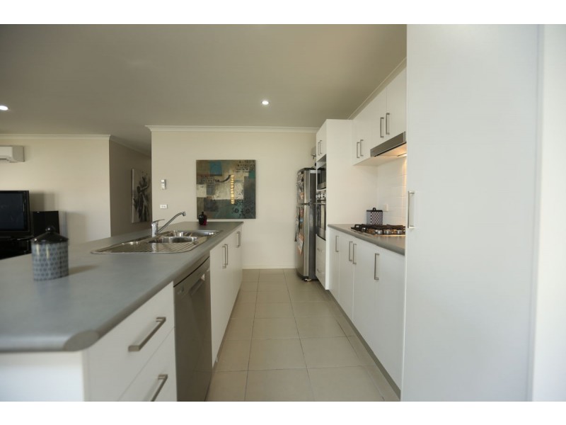 42 O’Shea Street, Lavington NSW 2641