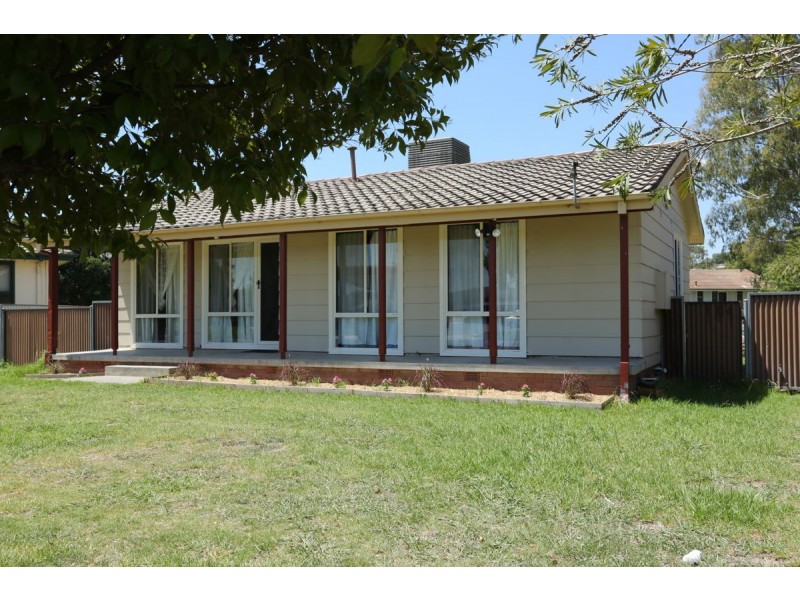 424 Dick Road, Lavington NSW 2641