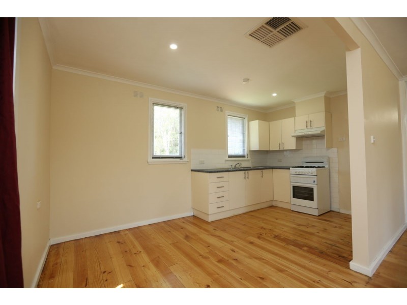 424 Dick Road, Lavington NSW 2641