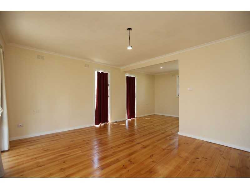 424 Dick Road, Lavington NSW 2641