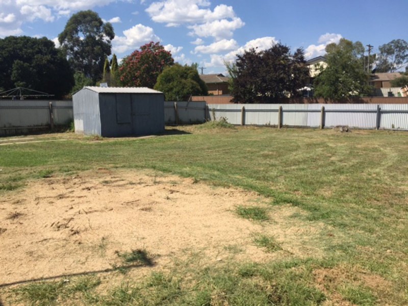 424 Dick Road, Lavington NSW 2641