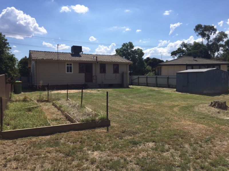 424 Dick Road, Lavington NSW 2641