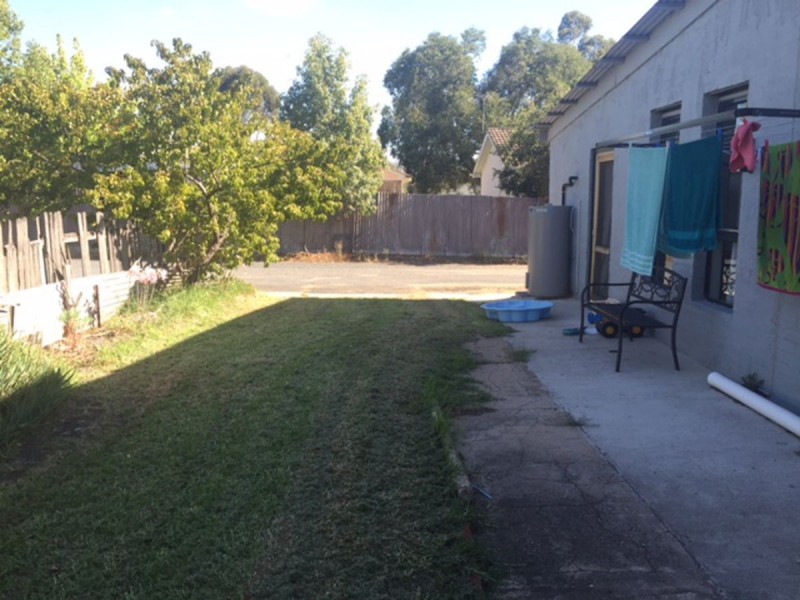 17 Allan Street, Henty NSW 2658