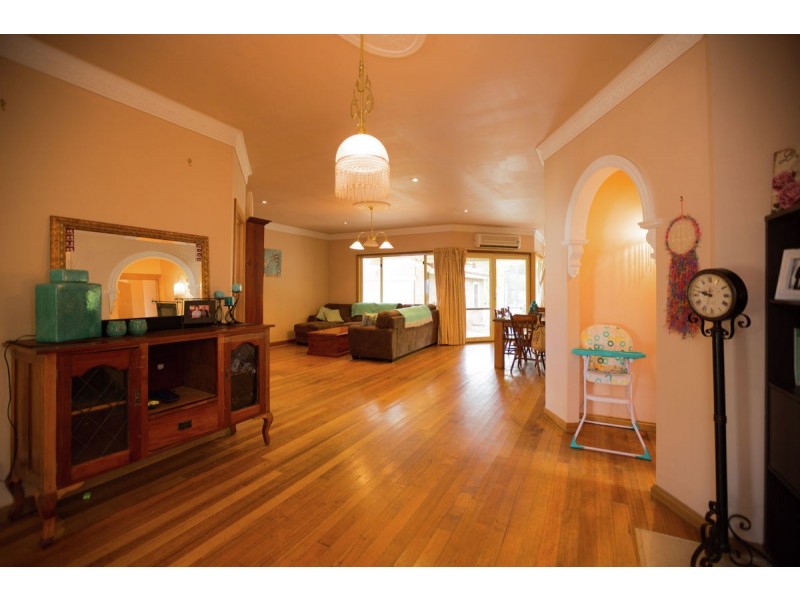 1043 Barooga St, North Albury NSW 2640