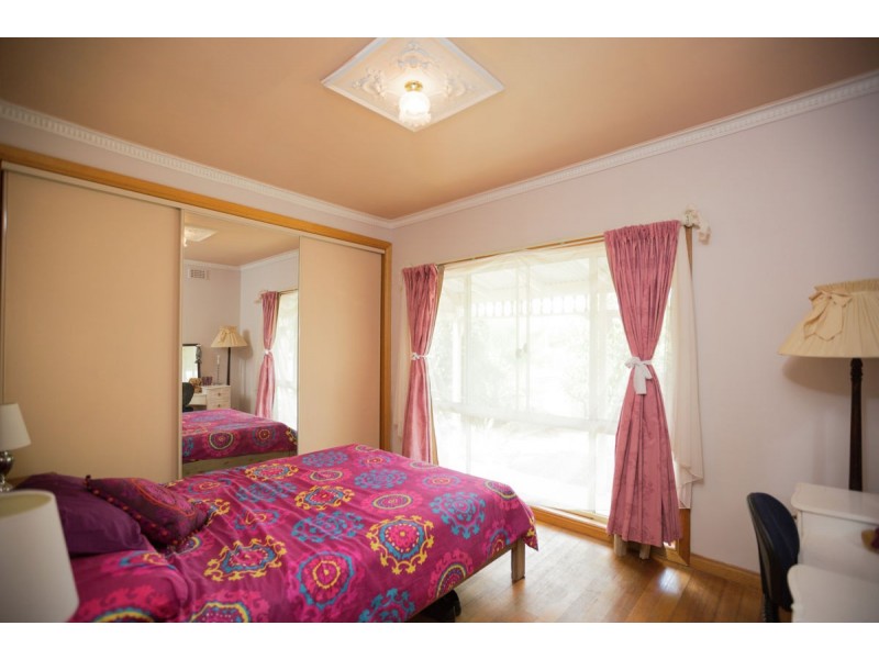 1043 Barooga St, North Albury NSW 2640