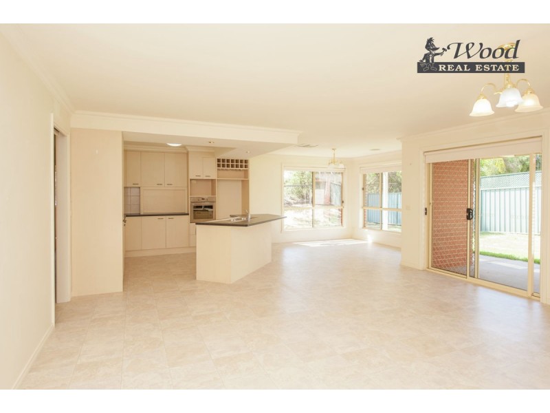 40 Winnell Court, Thurgoona NSW 2640