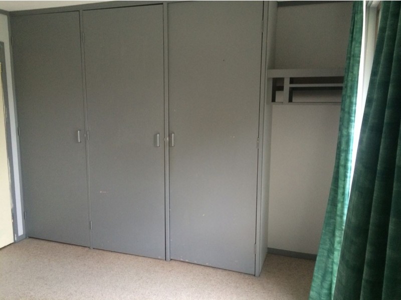 24 Garoogong Rd, Lavington NSW 2641