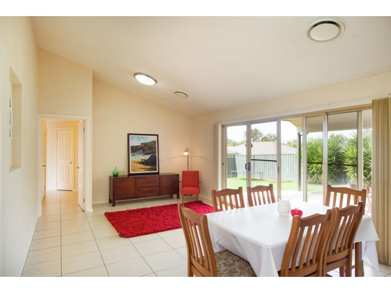 16 Squirrel Glider Drive, Thurgoona NSW 2640