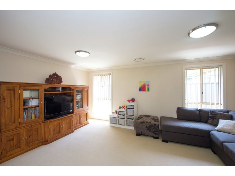 16 Squirrel Glider Drive, Thurgoona NSW 2640