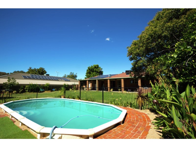 3 Gibson Drive, Burrumbuttock NSW 2642