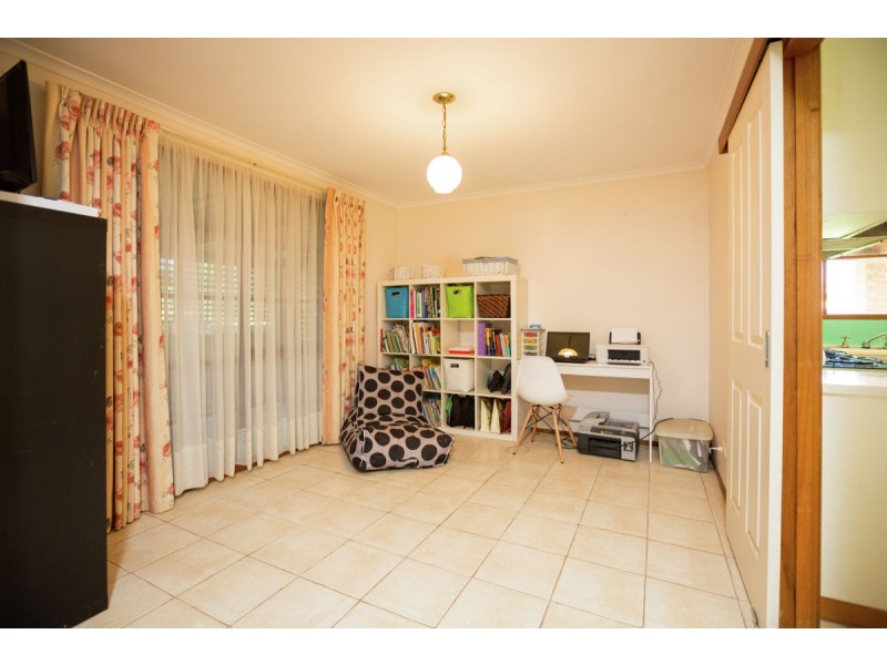 3 Gibson Drive, Burrumbuttock NSW 2642