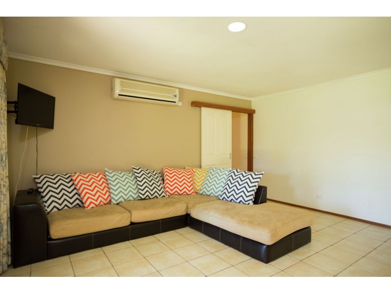 3 Gibson Drive, Burrumbuttock NSW 2642