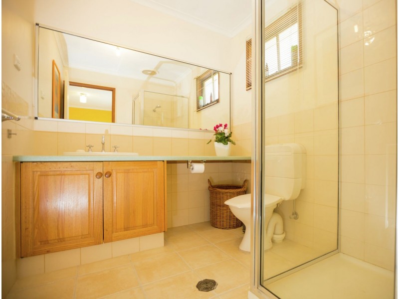 3 Gibson Drive, Burrumbuttock NSW 2642