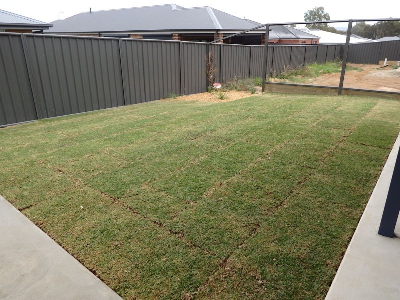 22A Paddlesteamer Court, Thurgoona NSW 2640