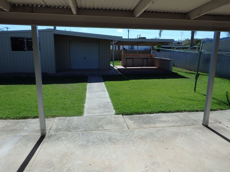 471 Griffith Road, Lavington NSW 2641