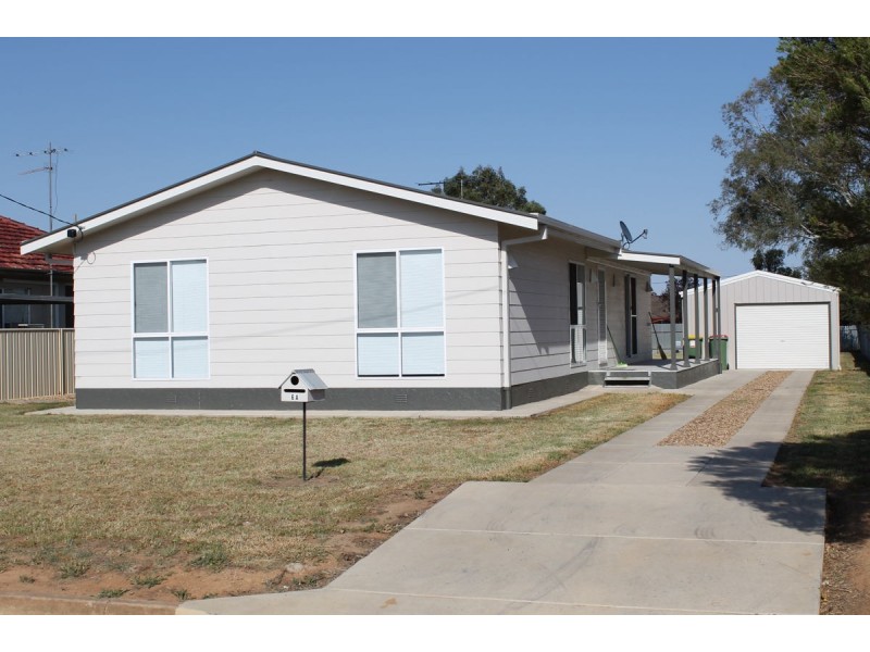 6a Second Ave, Henty NSW 2658