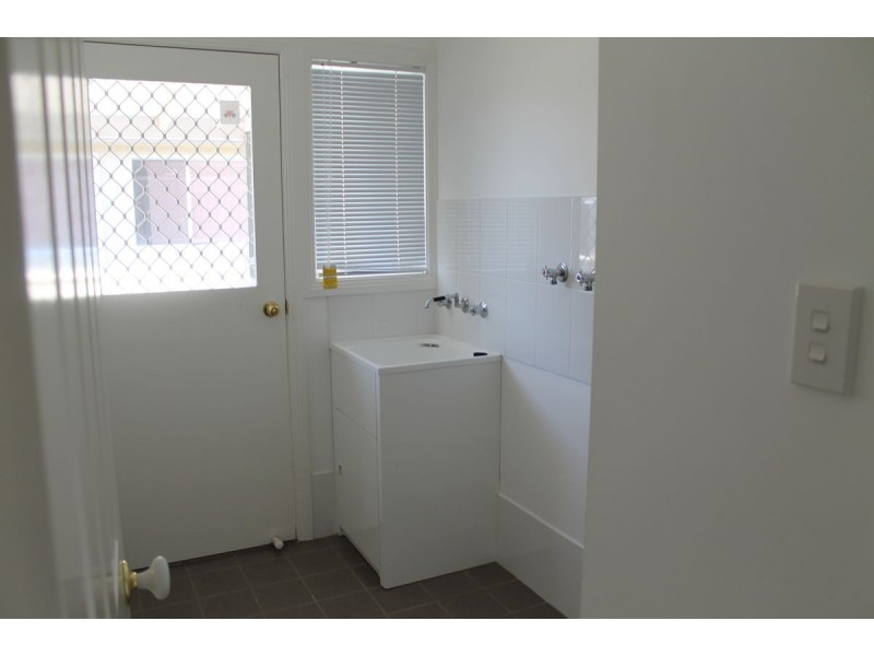 6a Second Ave, Henty NSW 2658