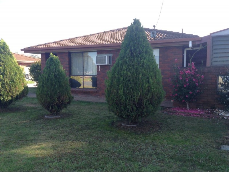 1/570 Schneider Street, Lavington NSW 2641