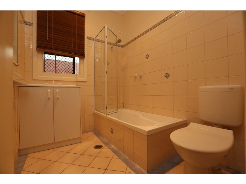 549 Klose Street, Lavington NSW 2641