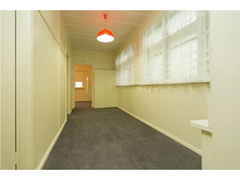 431 Bownds Street, Lavington NSW 2641