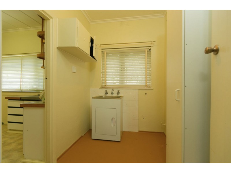 431 Bownds Street, Lavington NSW 2641