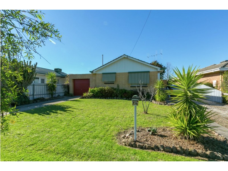 376 Eden Street, Lavington NSW 2641