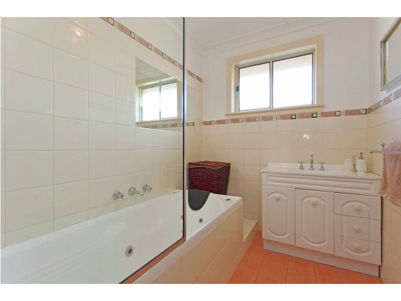 1074 Koonwarra Street, North Albury NSW 2640