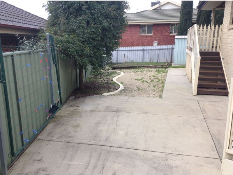 20 Orchard Way, Lavington NSW 2641