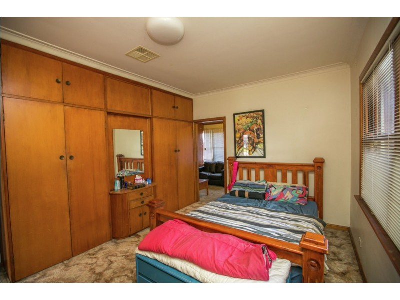 1 – 2, 279 Kooba Street, North Albury NSW 2640