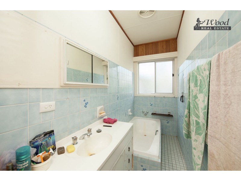 470 Griffith Road, Lavington NSW 2641