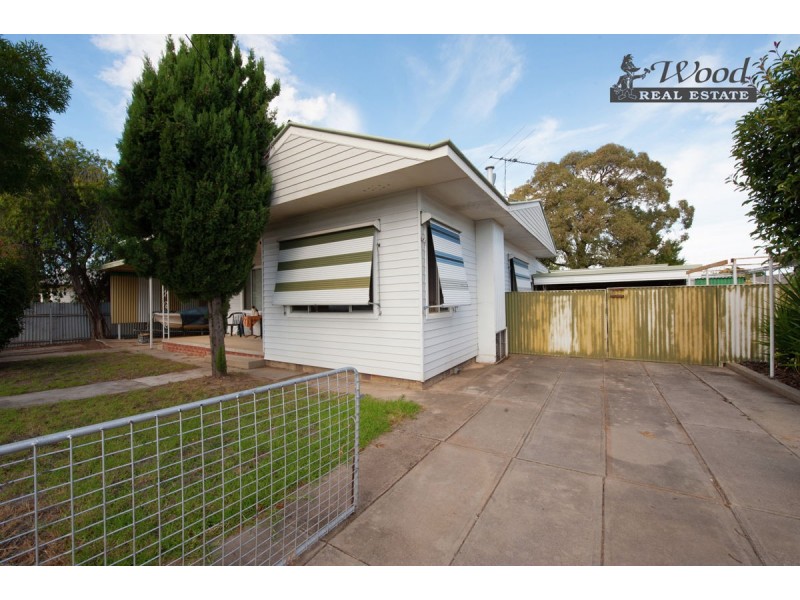 470 Griffith Road, Lavington NSW 2641