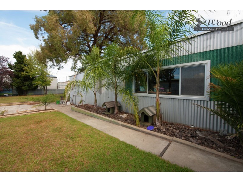 470 Griffith Road, Lavington NSW 2641