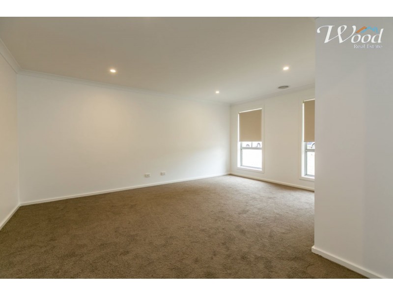 19 Gallagher St, Thurgoona NSW 2640